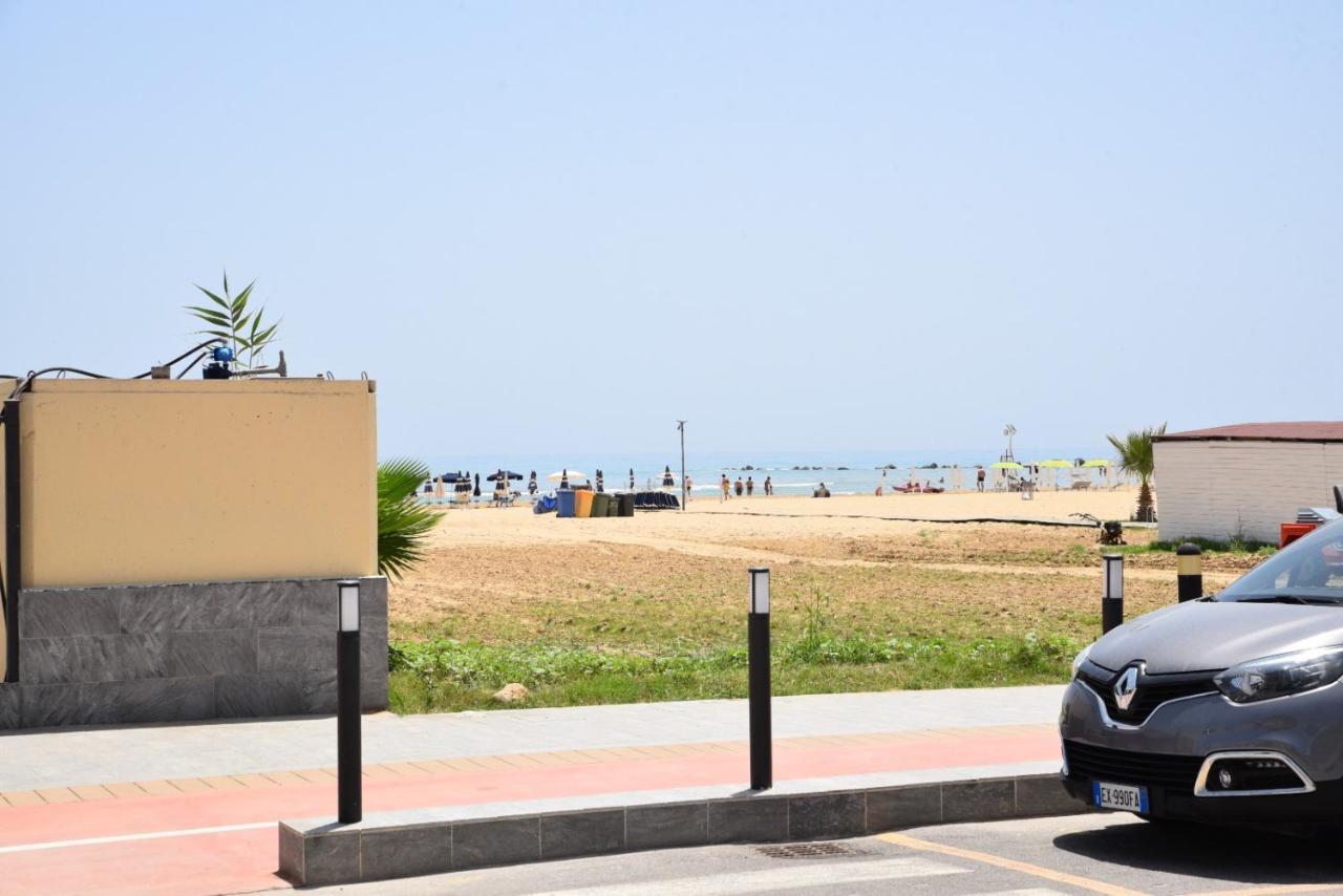 Perla Marina Apartment Porto Empedocle Ngoại thất bức ảnh
